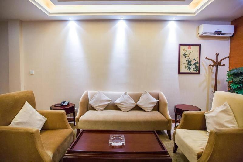 Dork Jumpa Hotel Vientiane Exterior photo