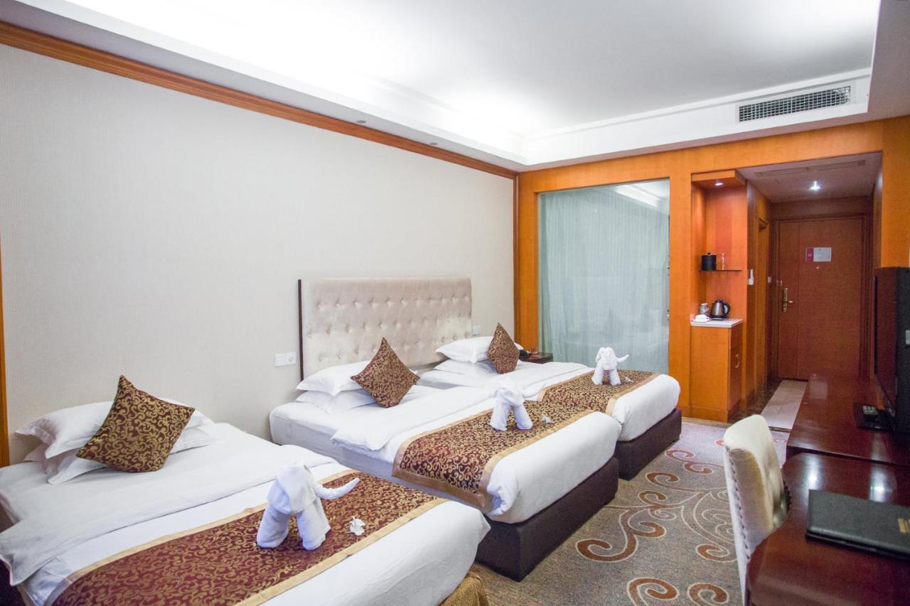 Dork Jumpa Hotel Vientiane Exterior photo