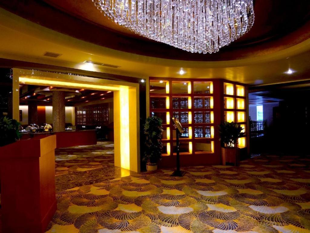 Dork Jumpa Hotel Vientiane Exterior photo