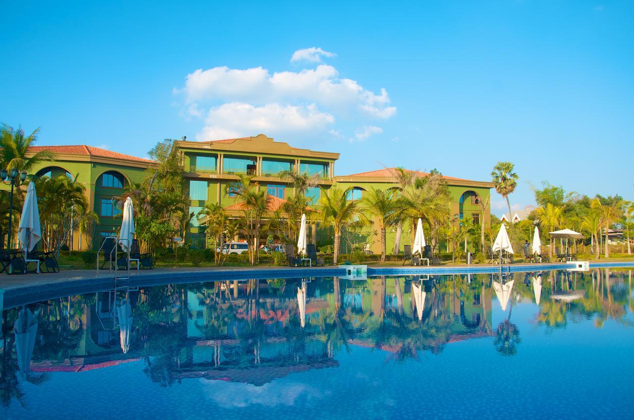 Dork Jumpa Hotel Vientiane Exterior photo